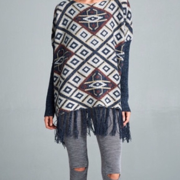 Oversized Aztec print sweater solid sleeve - Picture 1 of 8